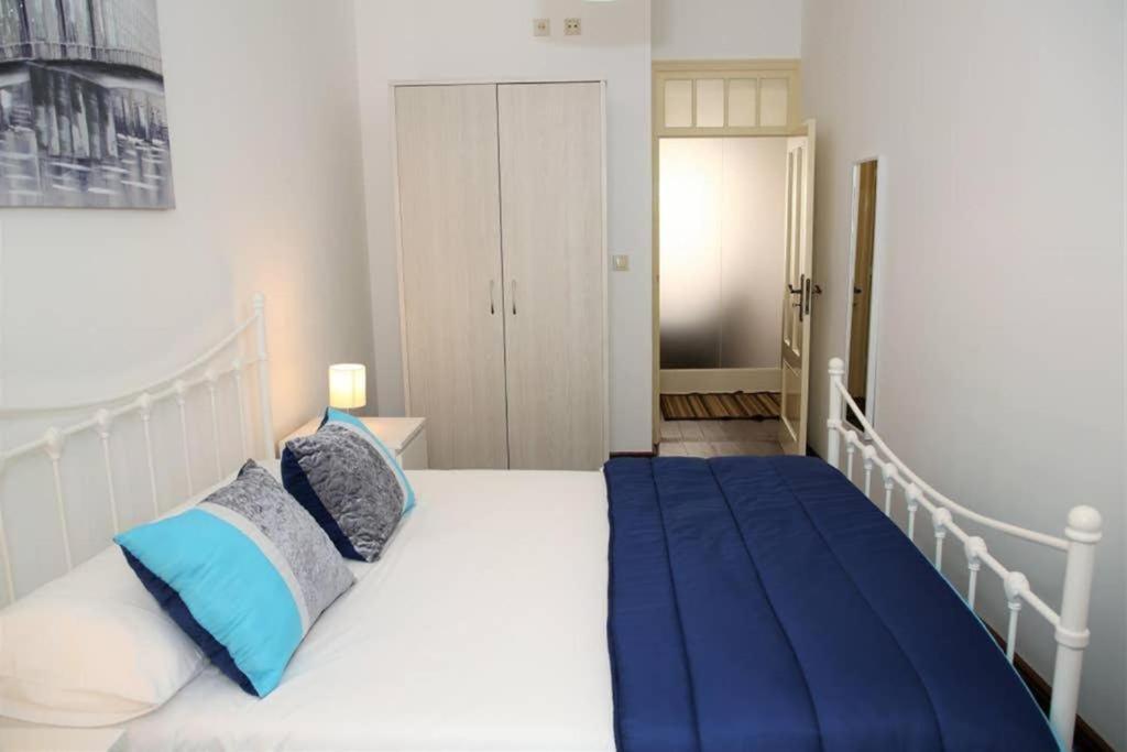 Pdl Central Apartments - Three Πόντα Ντελγκάντα Εξωτερικό φωτογραφία